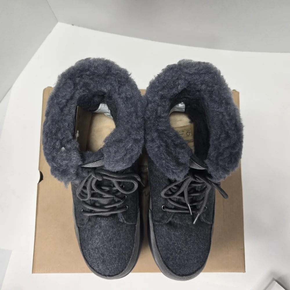 BearPaw Cheryl Charcoal Gray Lace-Up Boots with Fur Trim Women's Size 10